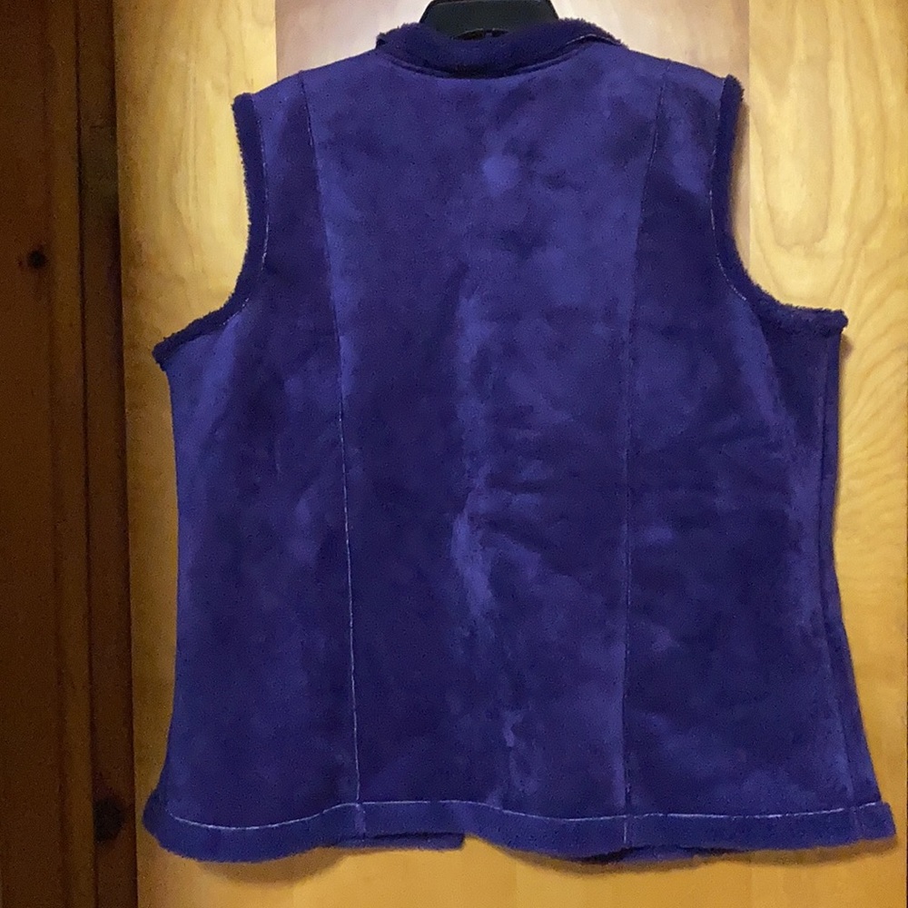Like New Coldwater Creek Sherpa lined Faux Suede Vest - Picture 3 of 5